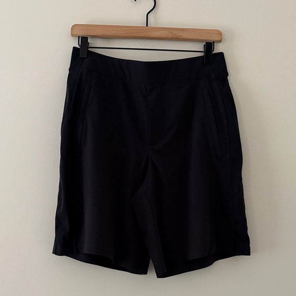 Athleta Brooklyn Bermuda Short Featherweight 9” Black Size 8 - Picture 3 of 16